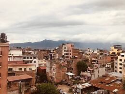 Courtyard Pujan Hotel