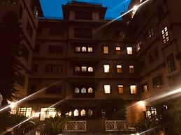 Courtyard Pujan Hotel