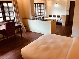 Courtyard Pujan Hotel