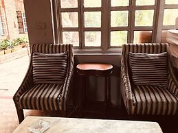 Courtyard Pujan Hotel