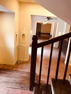 Courtyard Pujan Hotel