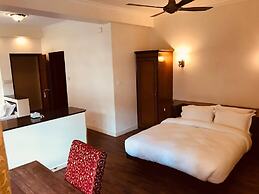 Courtyard Pujan Hotel