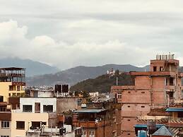 Courtyard Pujan Hotel