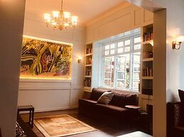 Courtyard Pujan Hotel