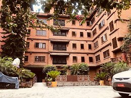 Courtyard Pujan Hotel