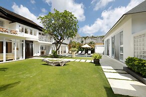 Villa Swarna by Nakula