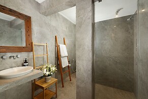 Villa Swarna by Nakula