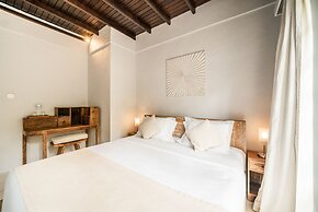 Villa Swarna by Nakula