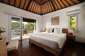 Villa Swarna by Nakula