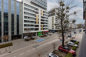 Siedmiogrodzka Apartments by Renters