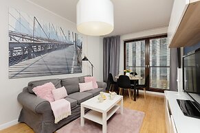 Siedmiogrodzka Apartments by Renters