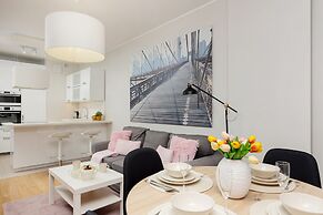 Siedmiogrodzka Apartments by Renters