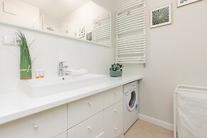 Siedmiogrodzka Apartments by Renters