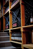 Castrum Wine Relais