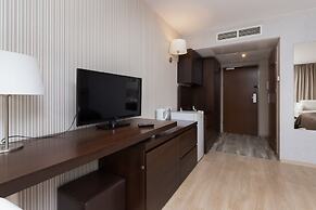 Hryniewieckiego 7c/134