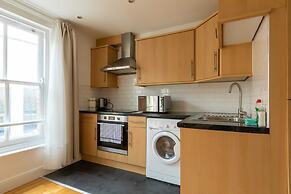 Spaciously Renovated 2BD Flat - Camden