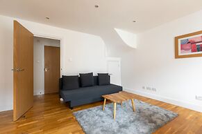 Spaciously Renovated 2BD Flat - Camden