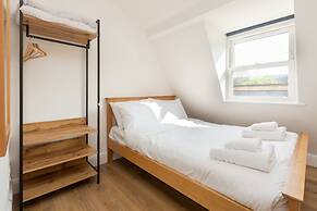 Spaciously Renovated 2BD Flat - Camden