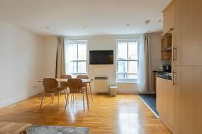 Spaciously Renovated 2BD Flat - Camden
