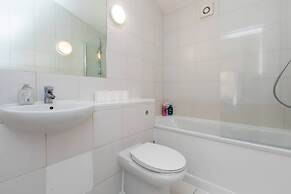 Spaciously Renovated 2BD Flat - Camden