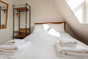 Spaciously Renovated 2BD Flat - Camden