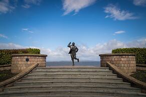 Altham Place-fully Refurbished 2-bath Bungalow