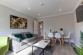 Altham Place-fully Refurbished 2-bath Bungalow