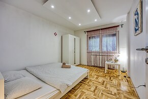 Green Hill Zagreb - Apartment Sara