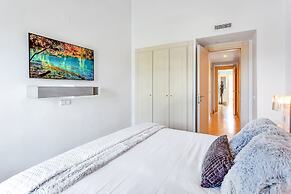 YOLO Spaces – Sotogrande Ocean View Penthouse