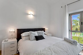 YOLO Spaces – Sotogrande Ocean View Penthouse