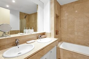 YOLO Spaces – Sotogrande Ocean View Penthouse