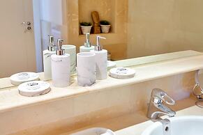 YOLO Spaces – Sotogrande Ocean View Penthouse