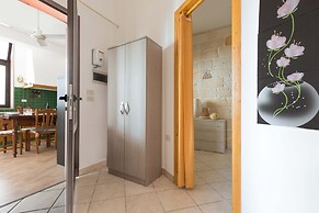 3269 Villetta Monica by Barbarhouse