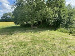 1-bed pod Cabin in Beautiful Surroundings Wrexham