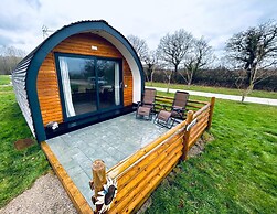 Beech Pod Cabin in Beautiful Surroundings Wrexham