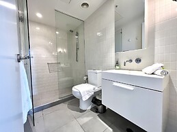 Readyset Apartment on Emerald