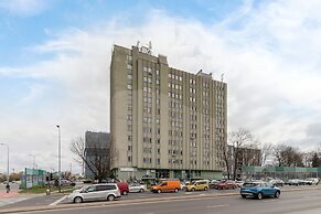 Modern 1 Bedroom Apartment by Renters