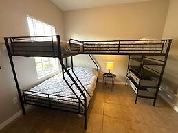 Only 10 Minutes From Disney 3bd Family Home 3 Bedroom Condo by Redawni