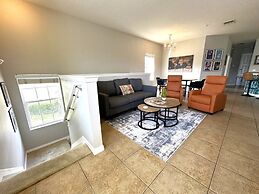 Only 10 Minutes From Disney 3bd Family Home 3 Bedroom Condo by Redawni