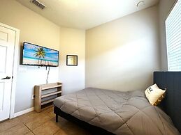 Only 10 Minutes From Disney 3bd Family Home 3 Bedroom Condo by Redawni