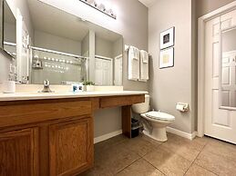 Only 10 Minutes From Disney 3bd Family Home 3 Bedroom Condo by Redawni