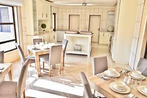 Dineos Lodge and Spa