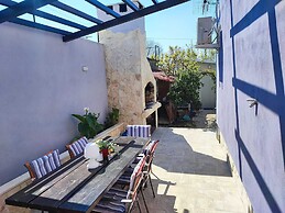 Kimano 2 Apartments With Garden in Zadar