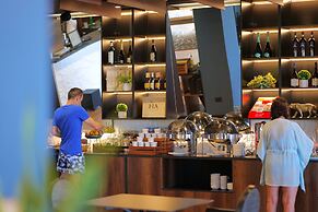 Miramare Boutique Hotel