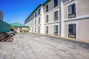 Ark Suites By OYO Jonesboro I-555