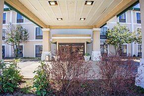 Ark Suites By OYO Jonesboro I-555