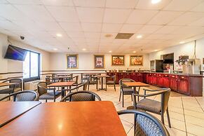 Ark Suites By OYO Jonesboro I-555