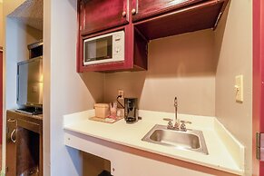 Ark Suites By OYO Jonesboro I-555