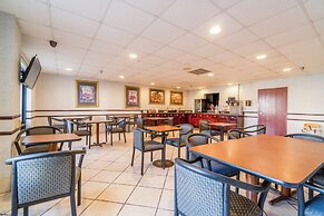 Ark Suites By OYO Jonesboro I-555