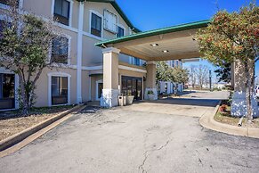 Ark Suites By OYO Jonesboro I-555